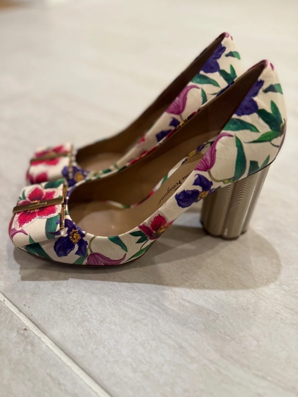 Salvatore Ferragamo Floral Designer Heels - Women's 8B - Picture 6 of 7